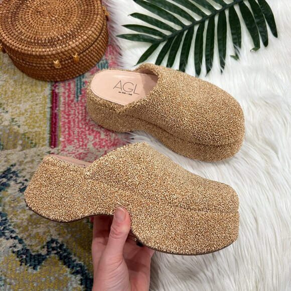 $595 AGL Beige Boho Slip On Chunky Platform Clog Mule 37 / 7 Resortwear Vacation - Picture 1 of 10